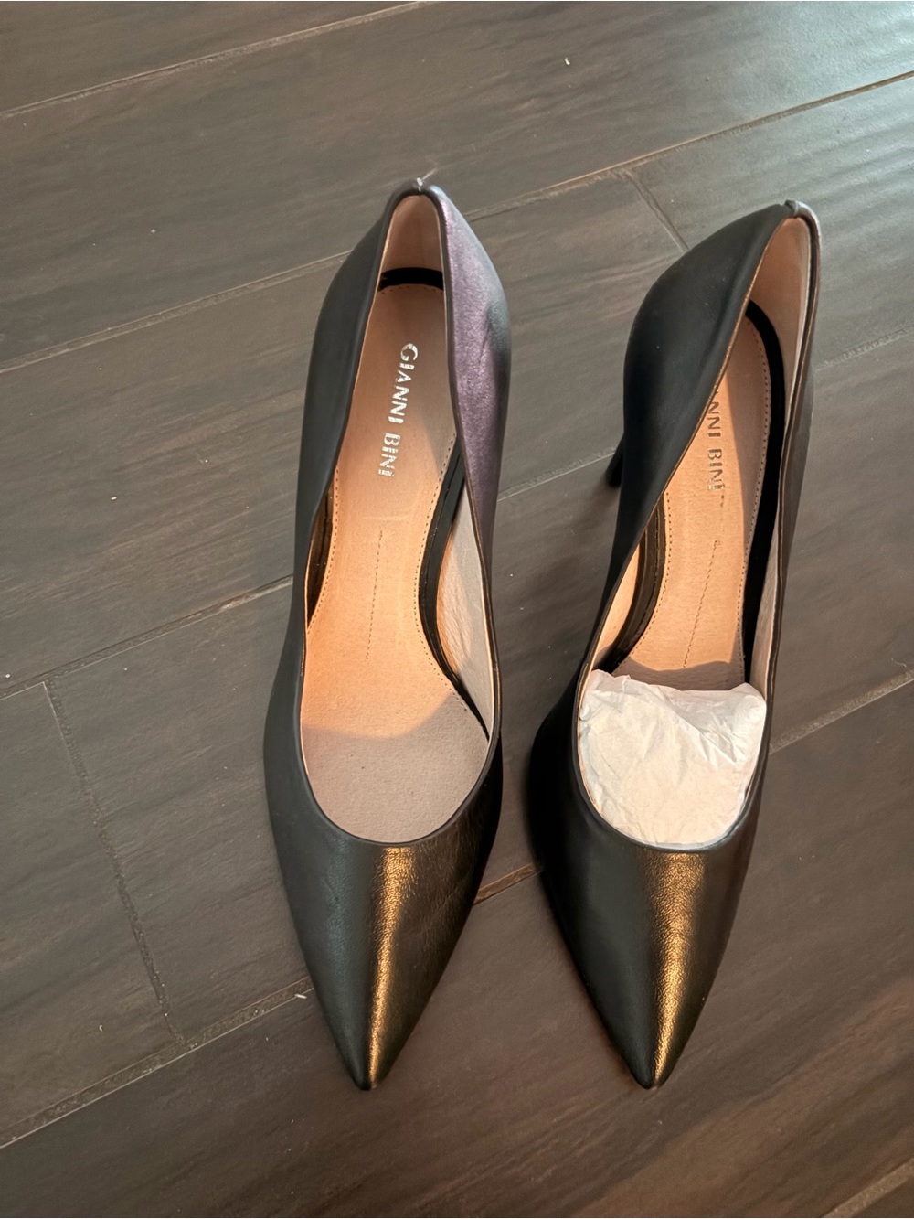 Gianni Bini Black Pointed Toe Leather Pumps — Classic Stiletto